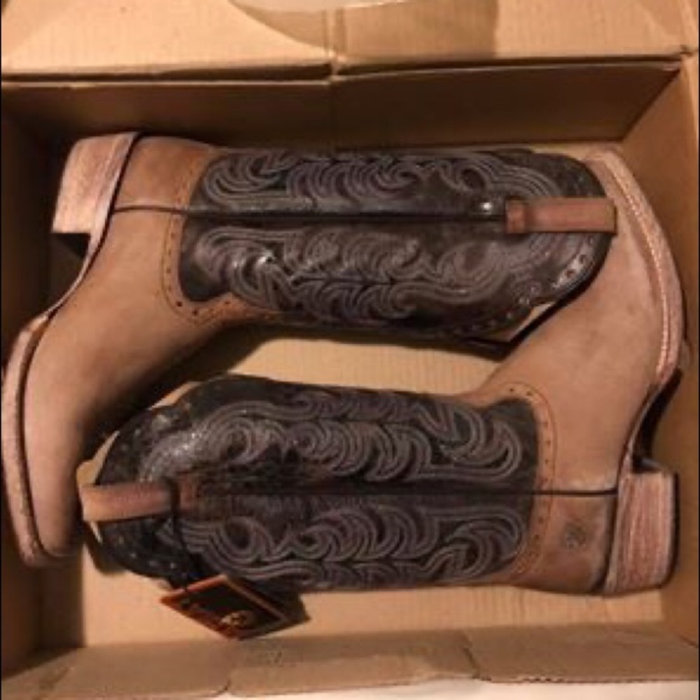 Women’s Ariat Cowboy Boots